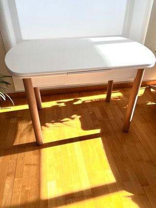 Mesa extensible estilo nórdico renovada