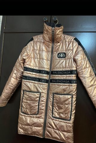 Chaquetón Balenciaga Dorado