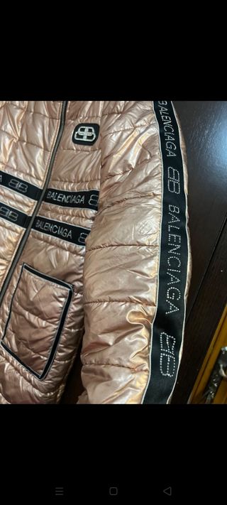 Chaquetón Balenciaga Dorado