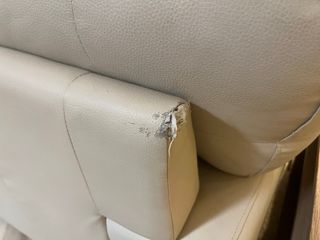 Sofá polipiel crema usado