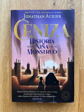 Ceniza: Historia de una niña y de su monstruo
