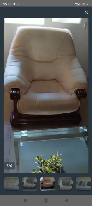 Sofá y sillones beige y turquesa