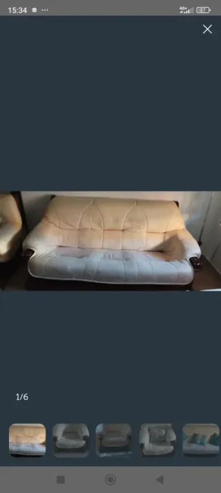 Sofá y sillones beige y turquesa