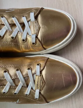 Zapatillas Kavanagh Doradas Mujer