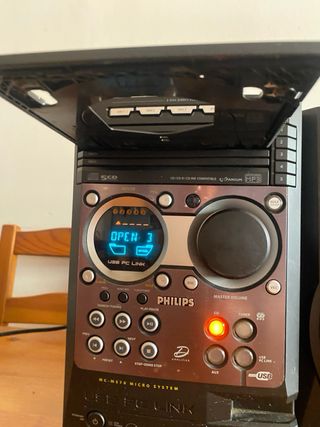 Equipo de Música Philips Negro/Rojo