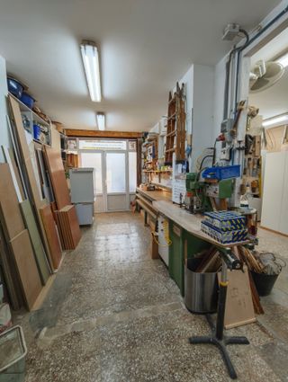 TRASPASO TALLER DE CARPINTERÍA TOTALMENTE EQUIPADO