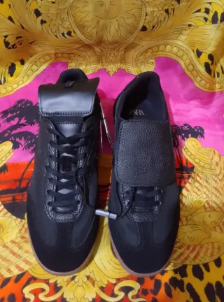 Deportivas Zara Talla 37 Color Negro