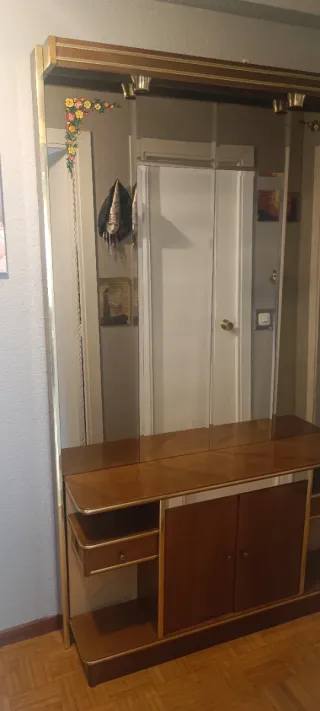 Mueble de entrada madera y cristal