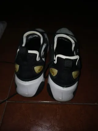 Nike Zoom 2000 Scarpe Donna Tg 38.5