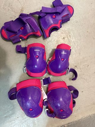Patines niña y protecciones rosa/morado