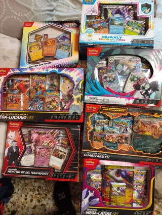 Lote Pokémon TCG Cajas y Latas