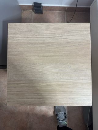 Mesitas de noche Ikea blancas y madera