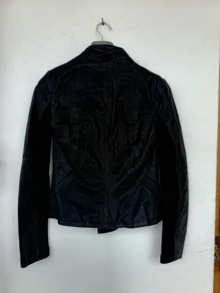 Chaqueta cuero Zara