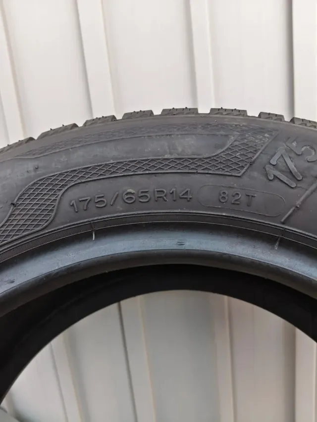 Neumáticos 175/65 R14 82T Kleber