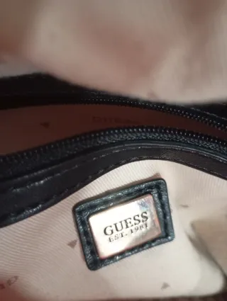 Mochila Guess Negra