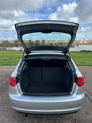 Audi A3 Sportback 1.6 TDI 105cv – 2010 – Muy cuida