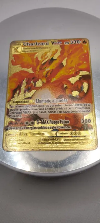 Cartas Pokémon Charizard Metálicas DX y VMAX