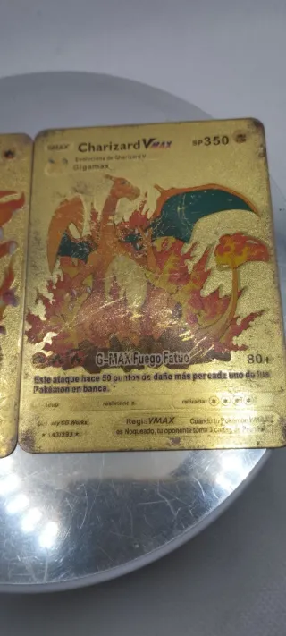 Cartas Pokémon Charizard Metálicas DX y VMAX