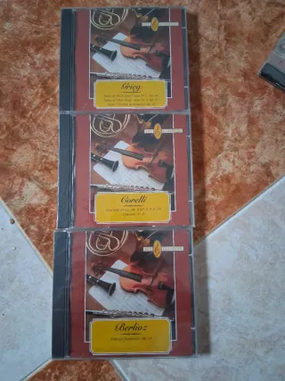 Lote 3 CDs Música Clásica: Grieg, Corelli, Berlioz