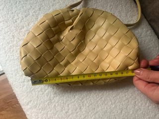 Bolso Clutch Trenzado Beige/Amarillo