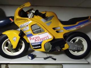 Moto Eléctrica Honda CBR Forza Azzurri