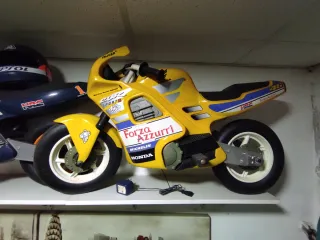 Moto Eléctrica Honda CBR Forza Azzurri