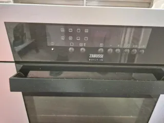 Horno Zanussi Integrado