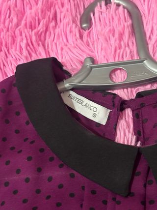 Vestido morado con falda de tubo negra