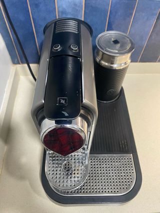 Macchina da caffè Nespresso Krups + Schiumatore