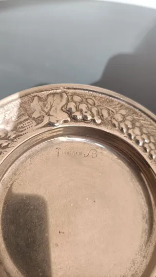 Piattino antico placcato argento decorato