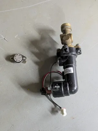 Recambios Calentador Ariston modelo net Evo xst11L