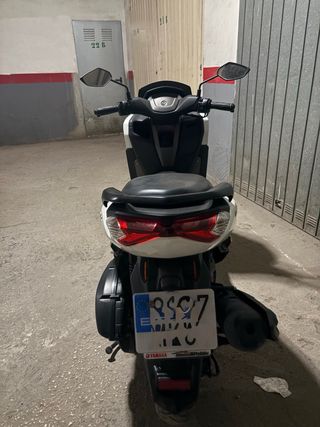 Yamaha NMAX 125 Scooter