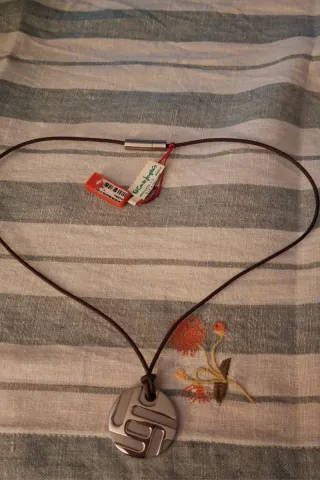 Colgante Viceroy Cuero plata y acero