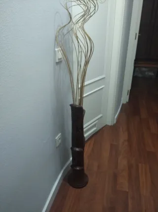 Adorno de madera tallada