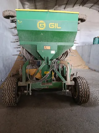 Sembradora GIL AIRSEM 6m Modelo 6048
