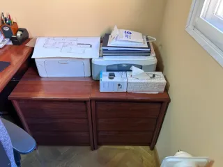 2 Cajoneras de madera para escritorio