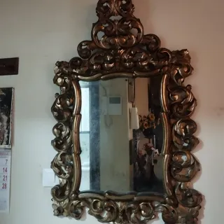 Espejo Antiguo Dorado de pan de oro.