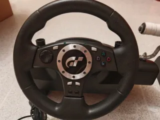 Volante Logitech Driving Force Pro + Pedales