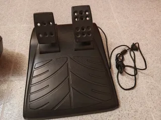 Volante Logitech Driving Force Pro + Pedales