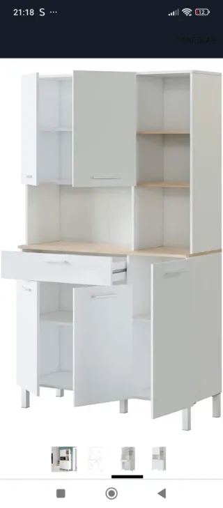 Mueble de cocina blanco y y veis