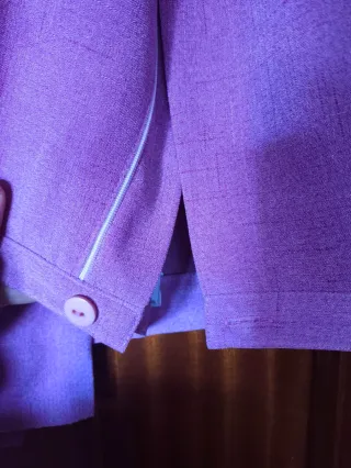 Traje rosa/morado chaqueta y pantalón
