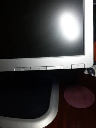 Pantalla HP Negra/Plateada