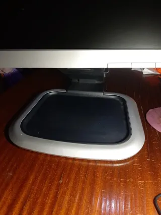 Pantalla HP Negra/Plateada