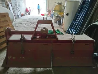 Tractor Kubota M1-85