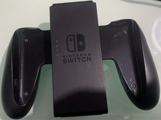 Nintendo Switch OLED (HEG-001) NUEVA con acesorios