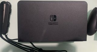 Nintendo Switch OLED (HEG-001) NUEVA con acesorios