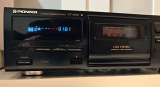 PLETINA PIONEER CT S250. technics sansui sony