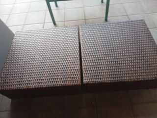 Conjunto de sofa y mesas para exterior