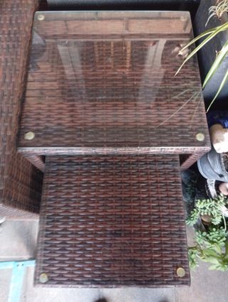 Conjunto de sofa y mesas para exterior