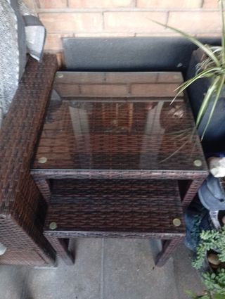 Conjunto de sofa y mesas para exterior